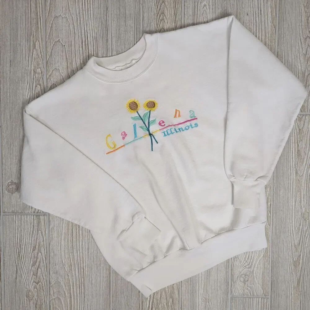 Vintage 90s Hanes Adult Medium White Pullover Sweater Galena Illinois